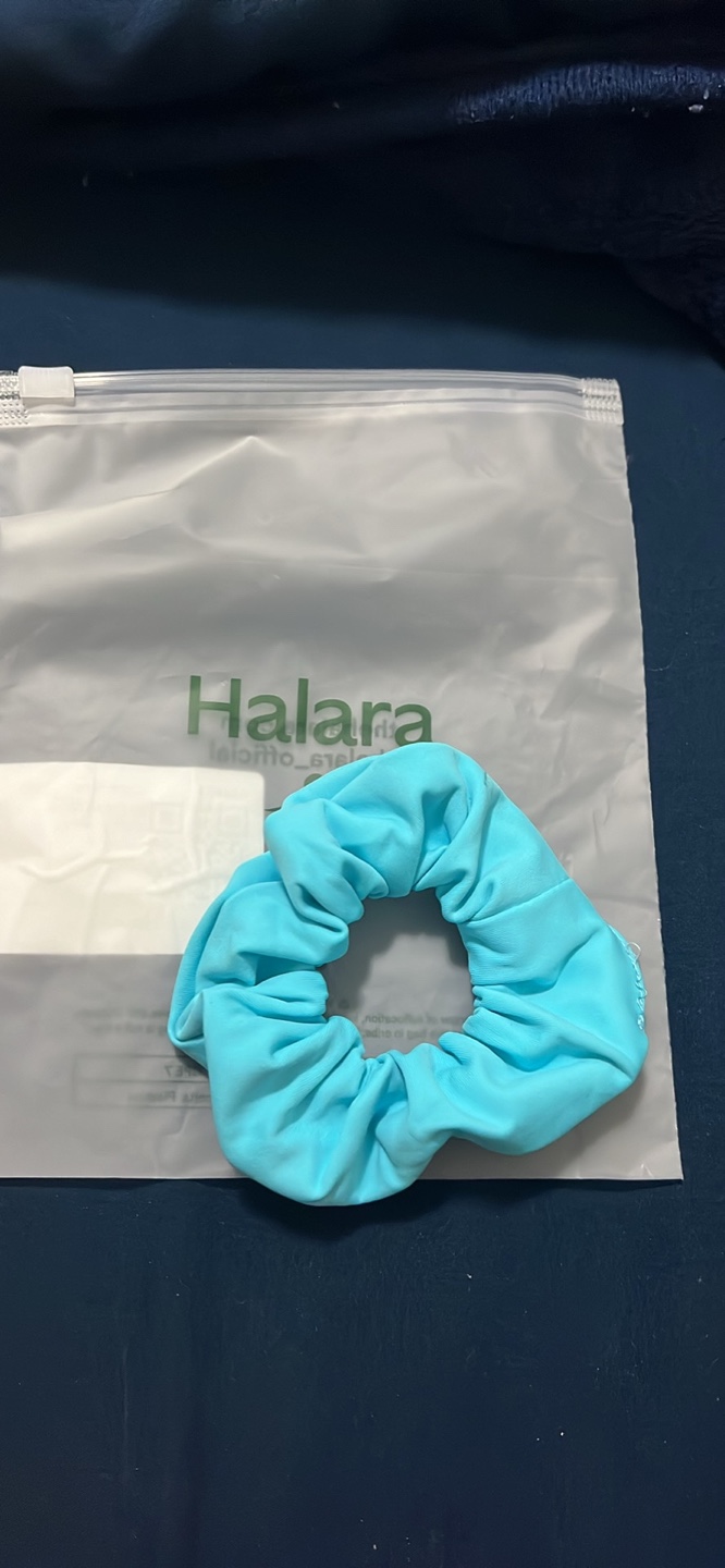 Halara Scrunchie - Light Blue