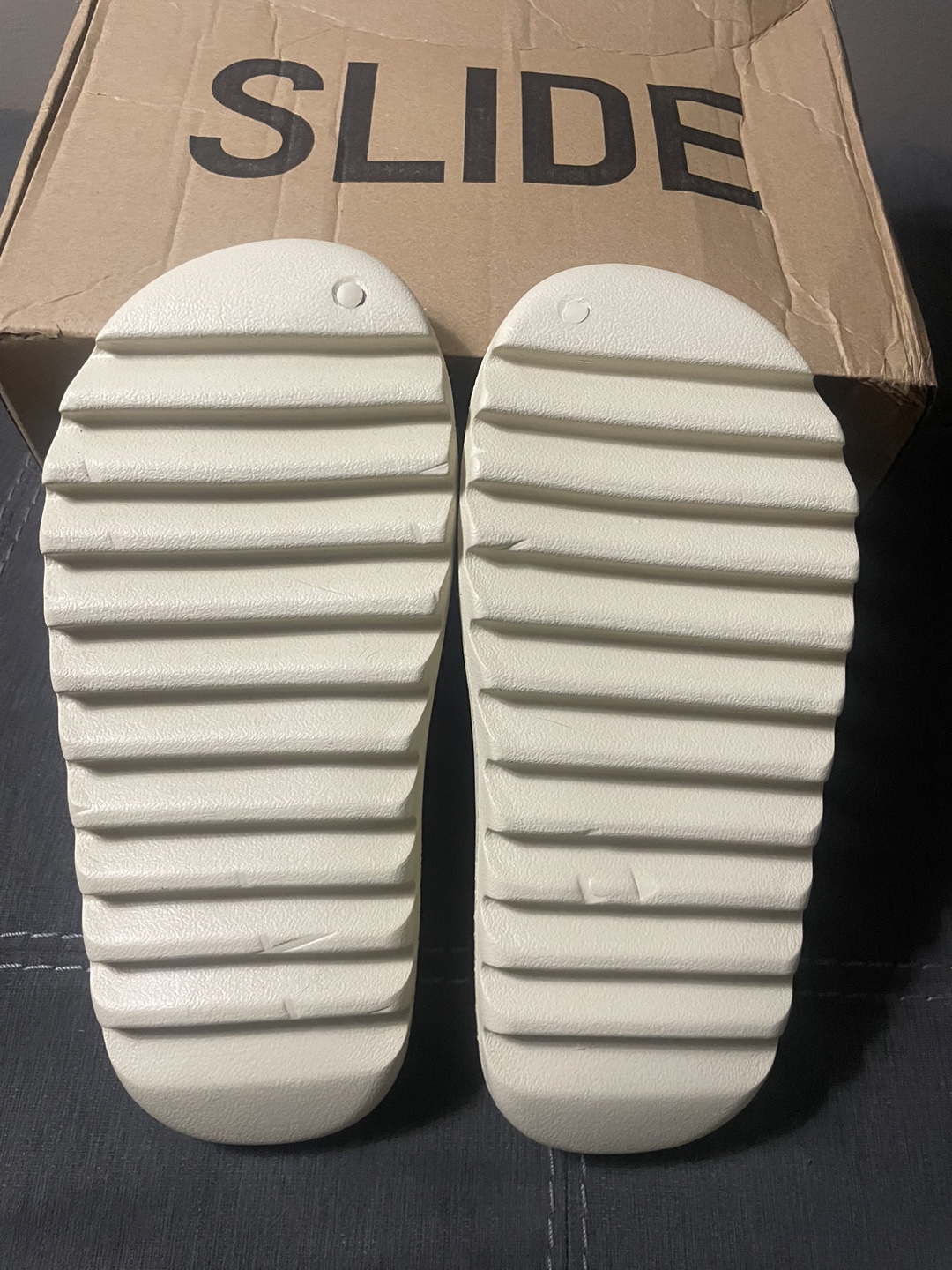 Adidas Yeezy Slides Bone - photo 3