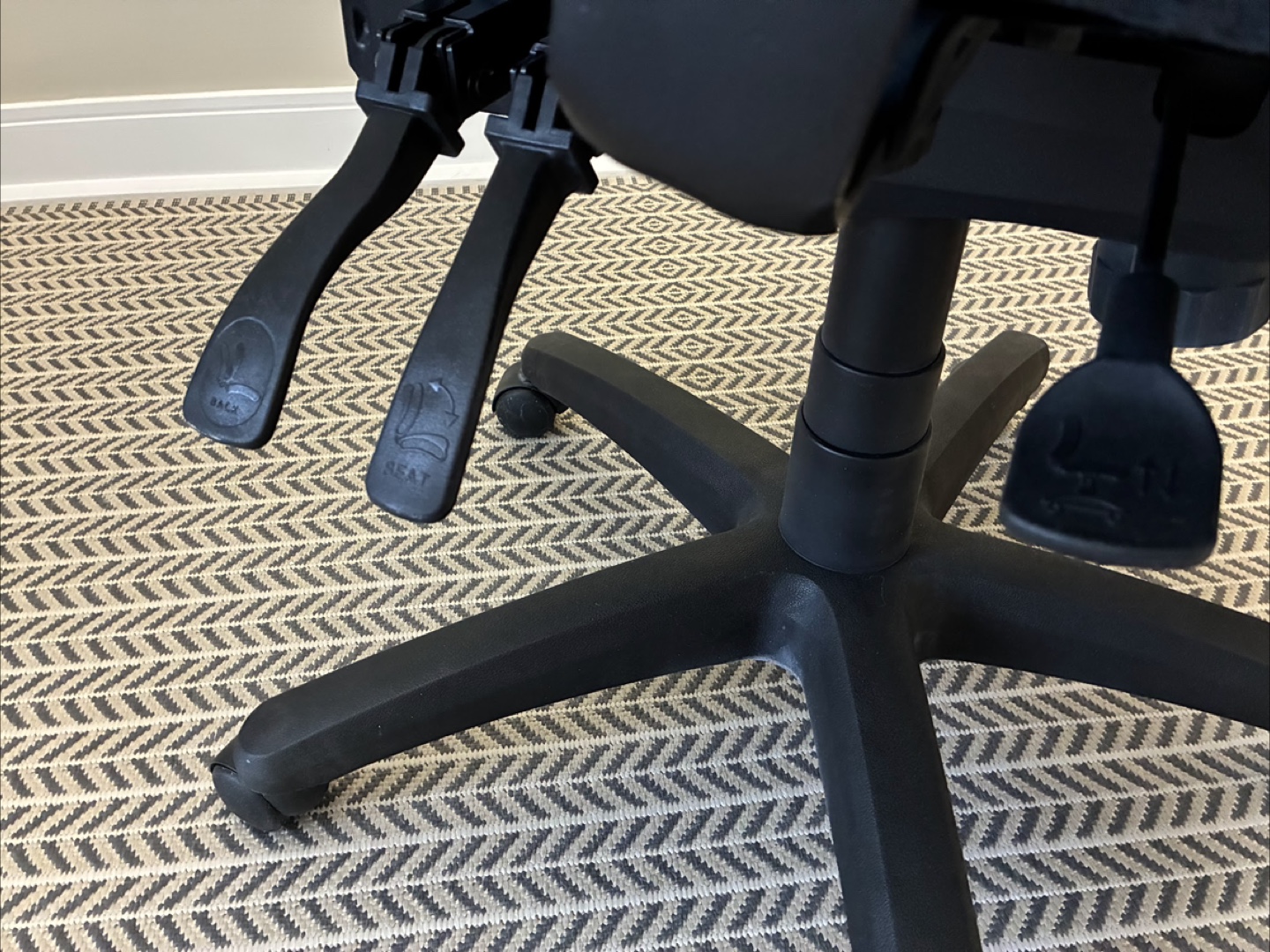 Tempur-Pedic Ergonomic Office Chair – Memory Foam Comfort - photo 4