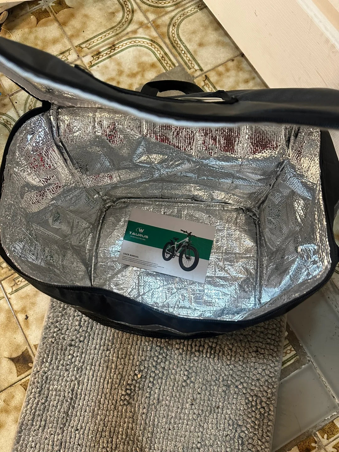 Black Insulated Delivery Backpack image indicator(3)