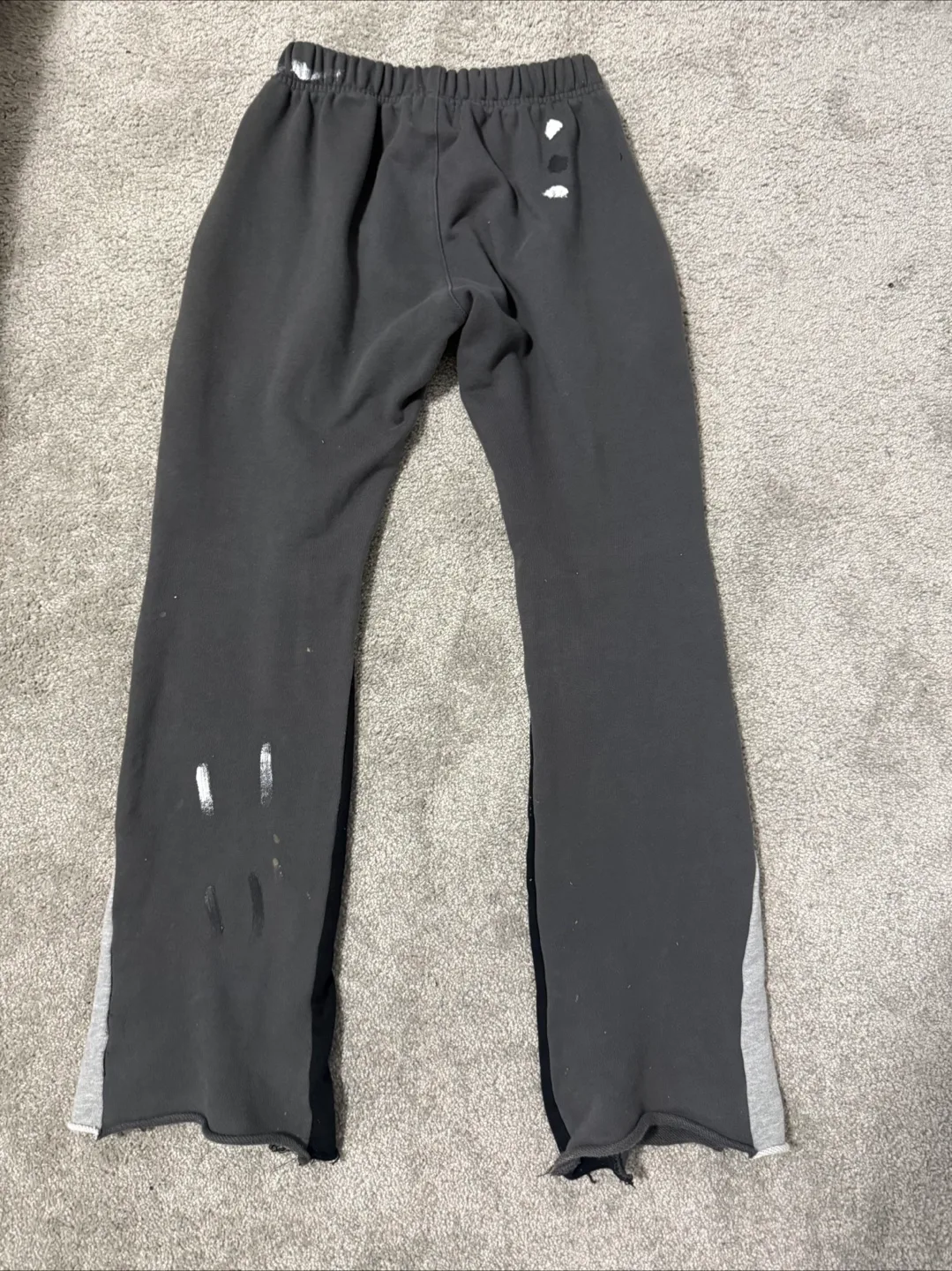 Gallery dept flared sweatpants image indicator(3)