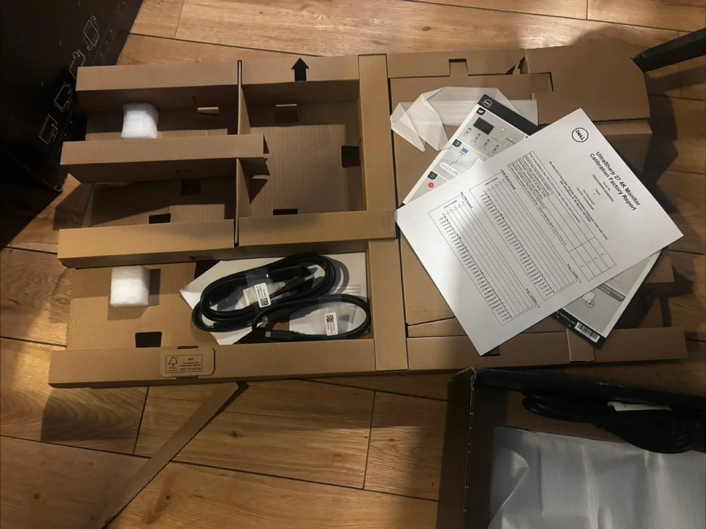 Dell UltraSharp 32” 4K USB-C Hub Monitor - U3223QE image indicator(6)