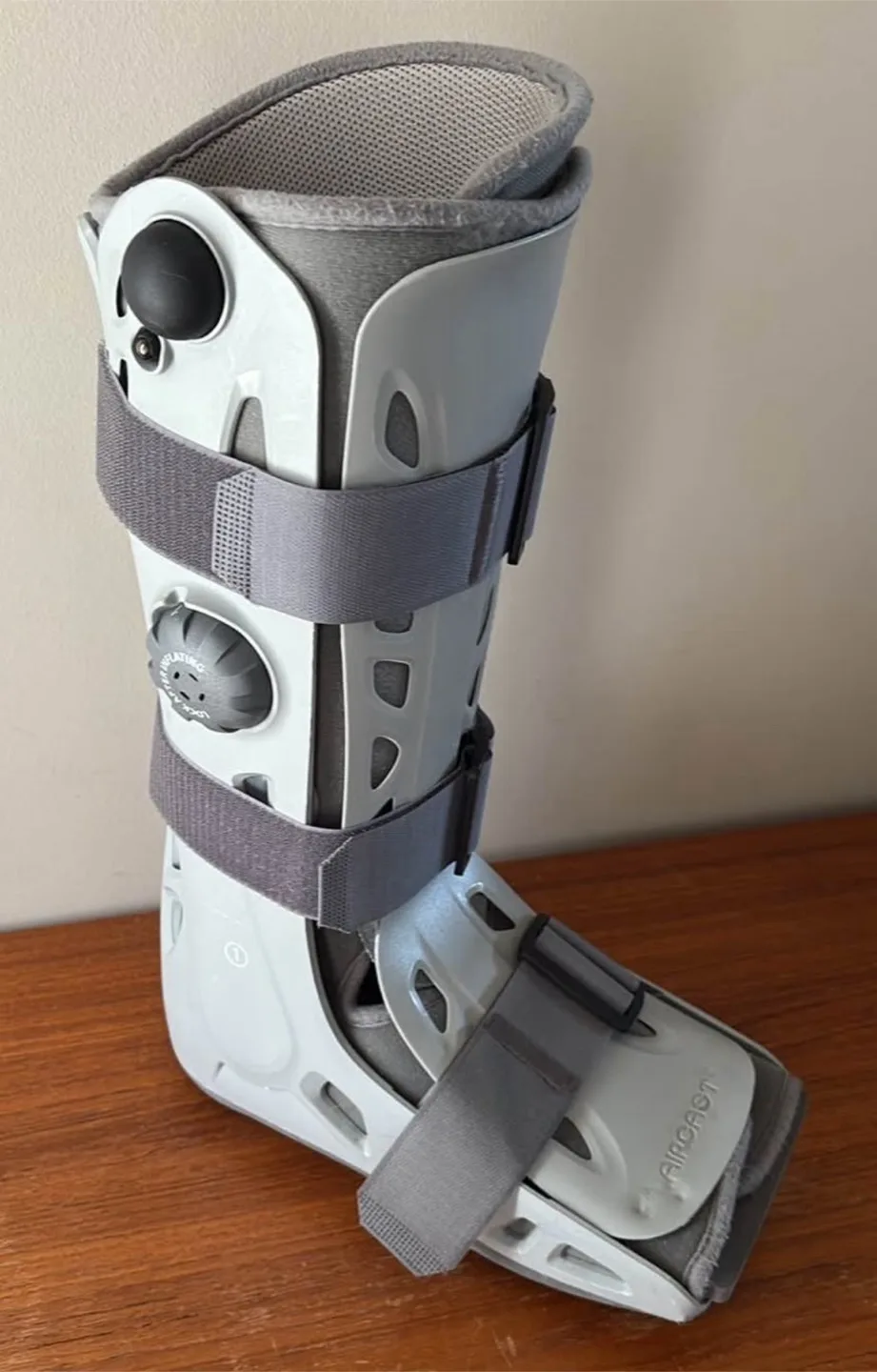 Aircast Air Support Short Walker Boot image indicator(2)