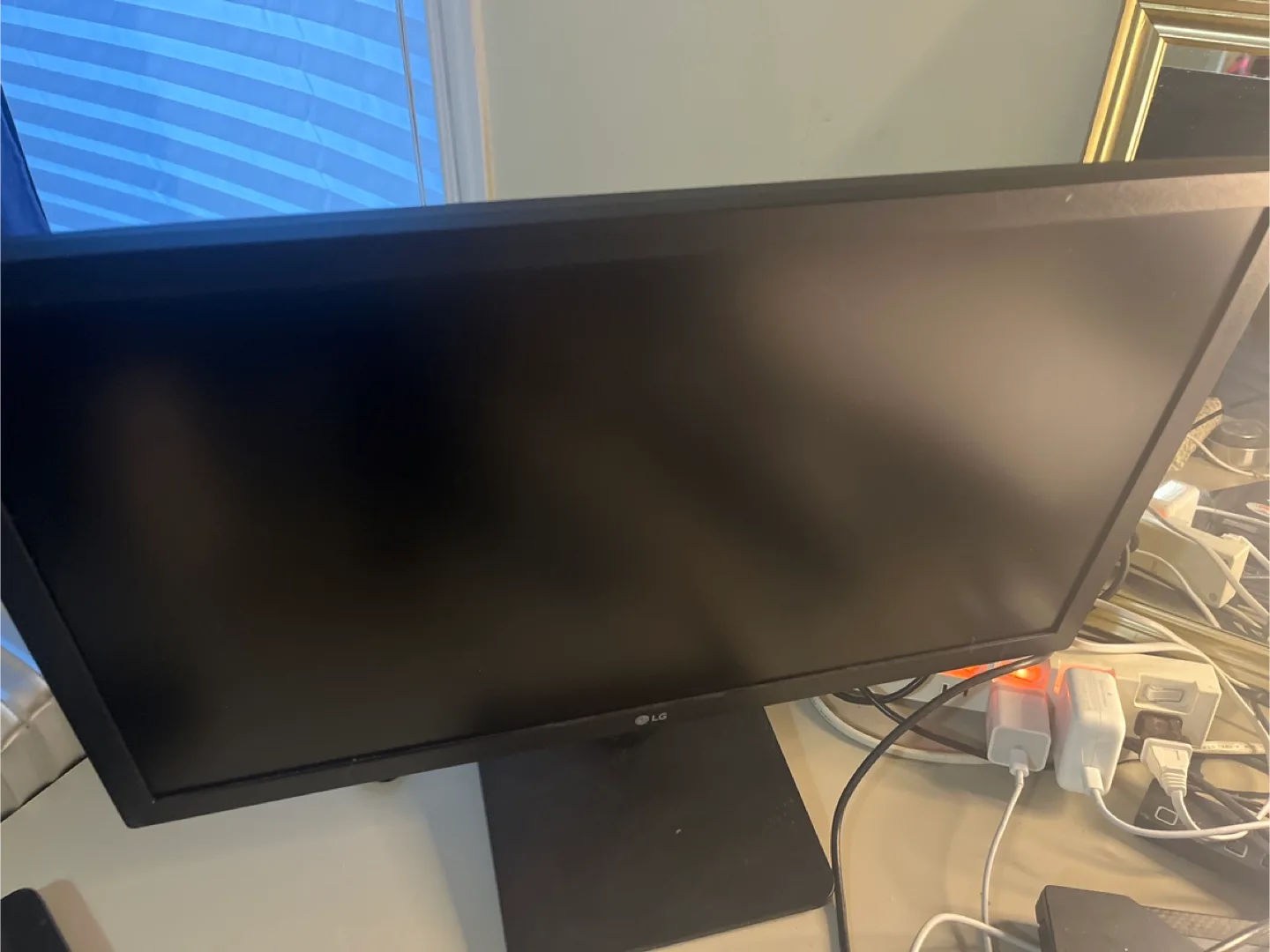 LG 22MP58VQ-P 22-inch LED Monitor thumbnail