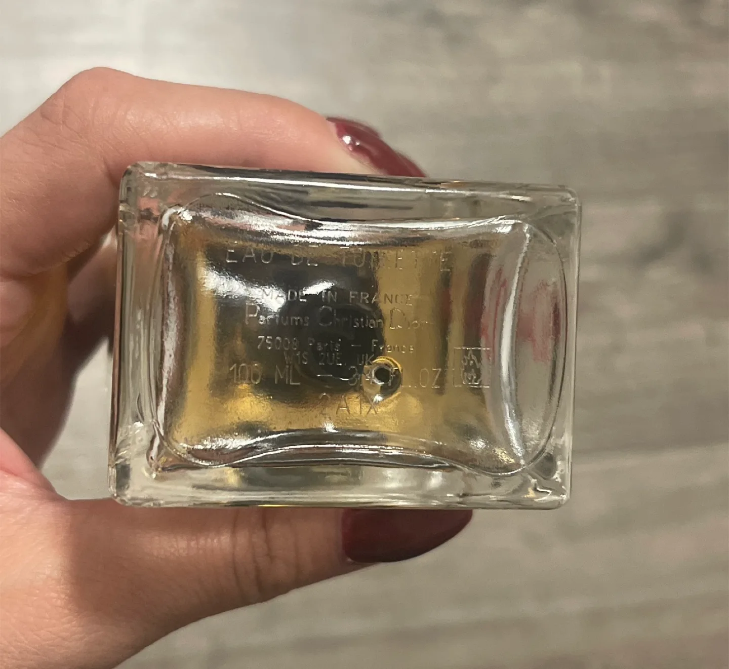 Dior Homme Parfum Display Stand with 100ml Bottle image indicator(3)