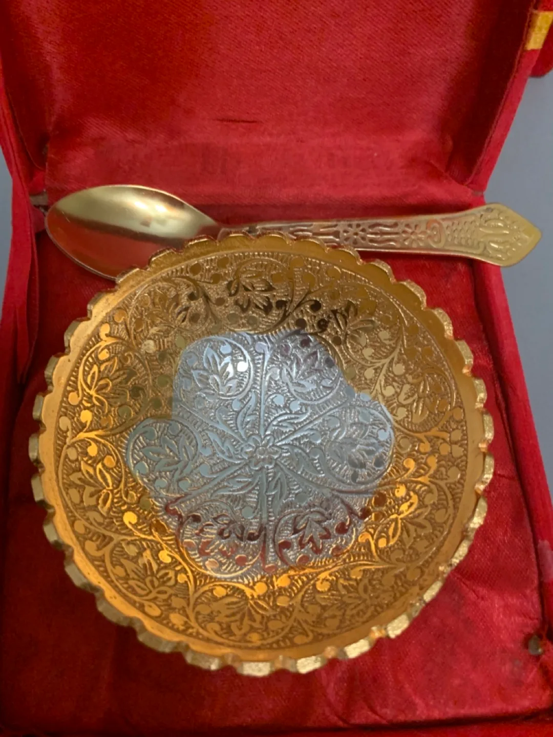 Set of Three Gold and Silver Bowls with Spoons image indicator(6)