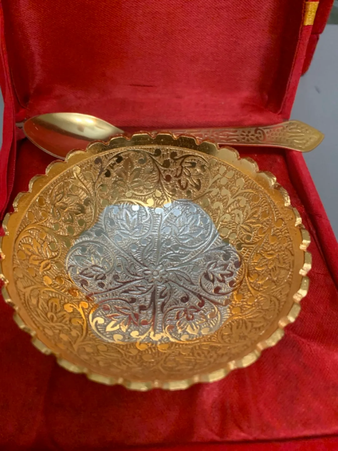 Set of Three Gold and Silver Bowls with Spoons image indicator(7)