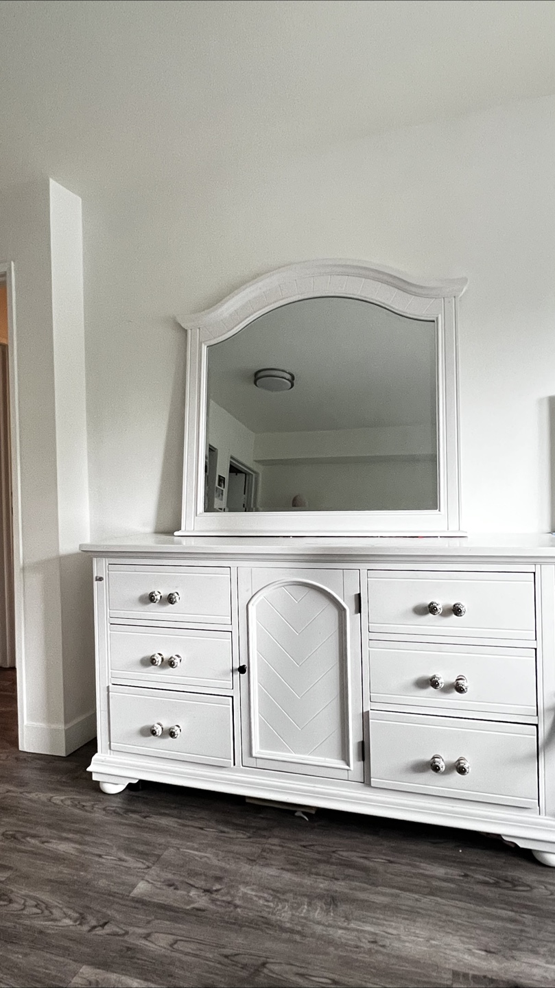 Ella 5-Piece Bedroom Set - White Dresser, Mirror & Panel Bed