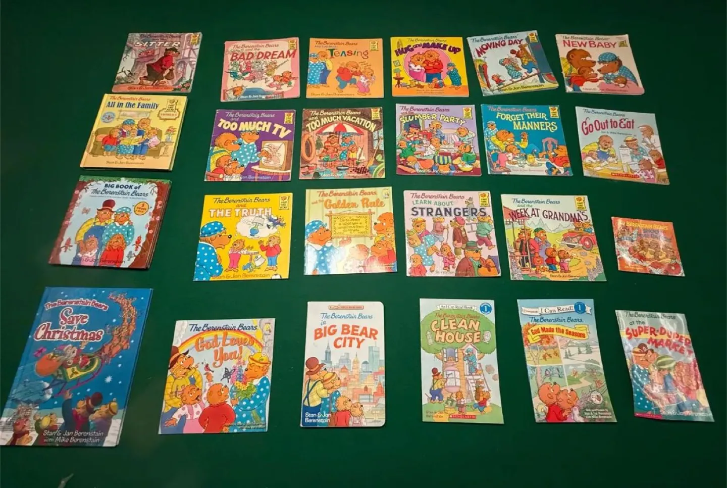 Berenstain Bears Books - Lot of 25 thumbnail