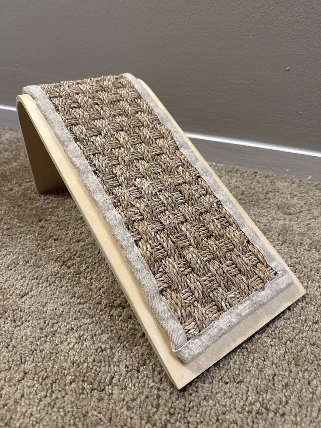 Cat Scratching Ramp