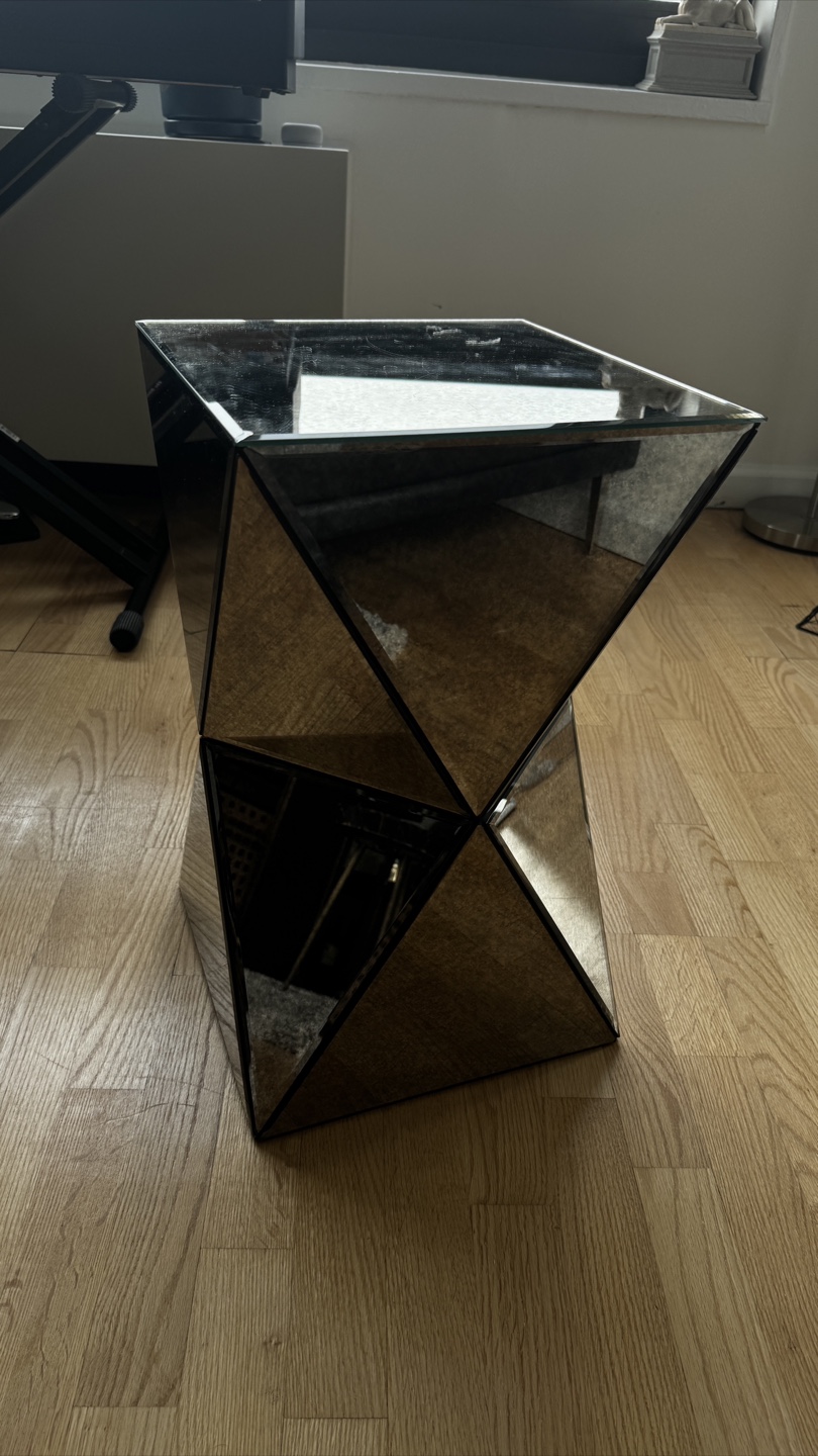 Geometric Mirrored Side Table - photo 3
