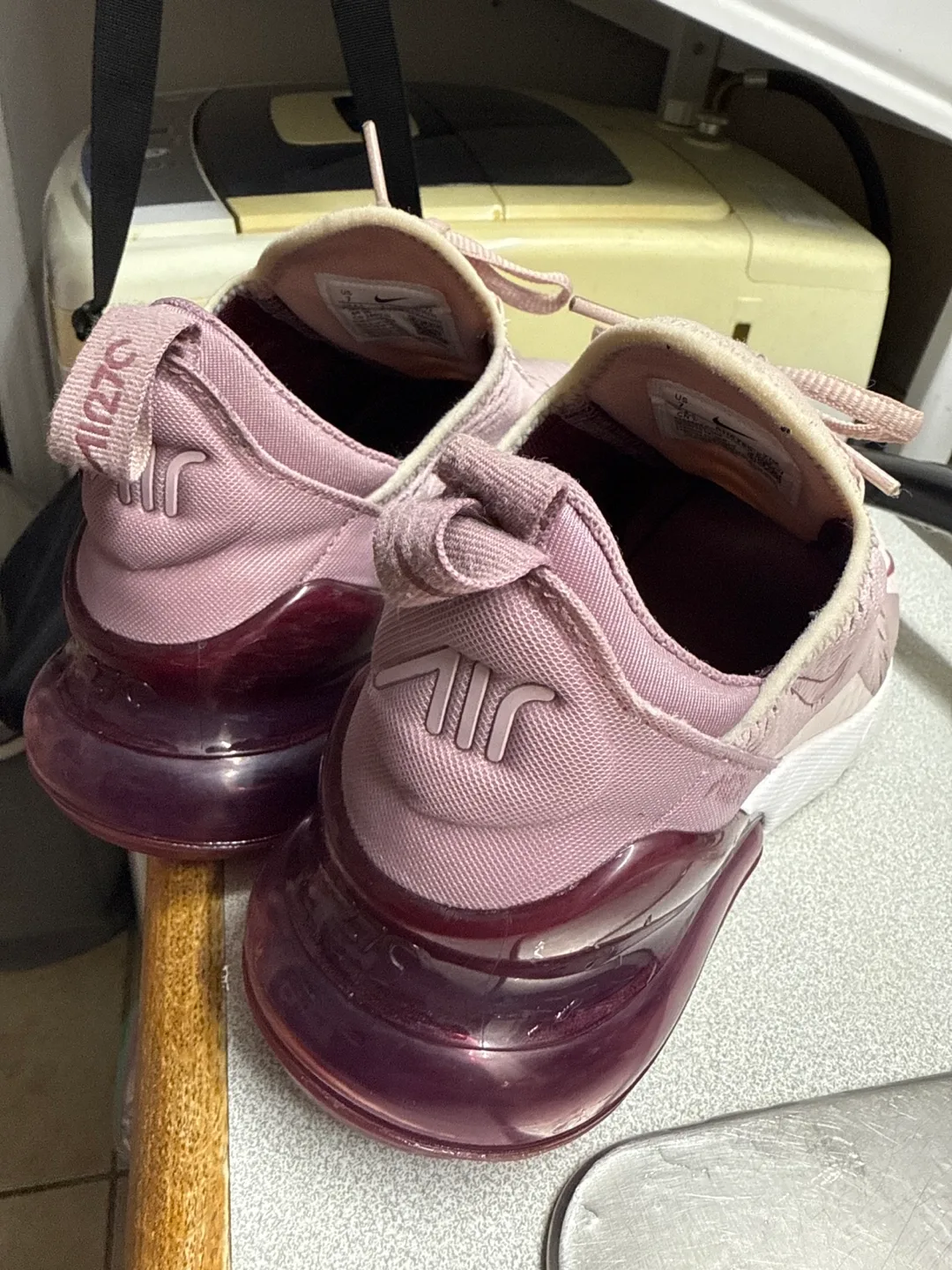 Nike Air Max 270 Women's Shoes - Size 7 image indicator(4)