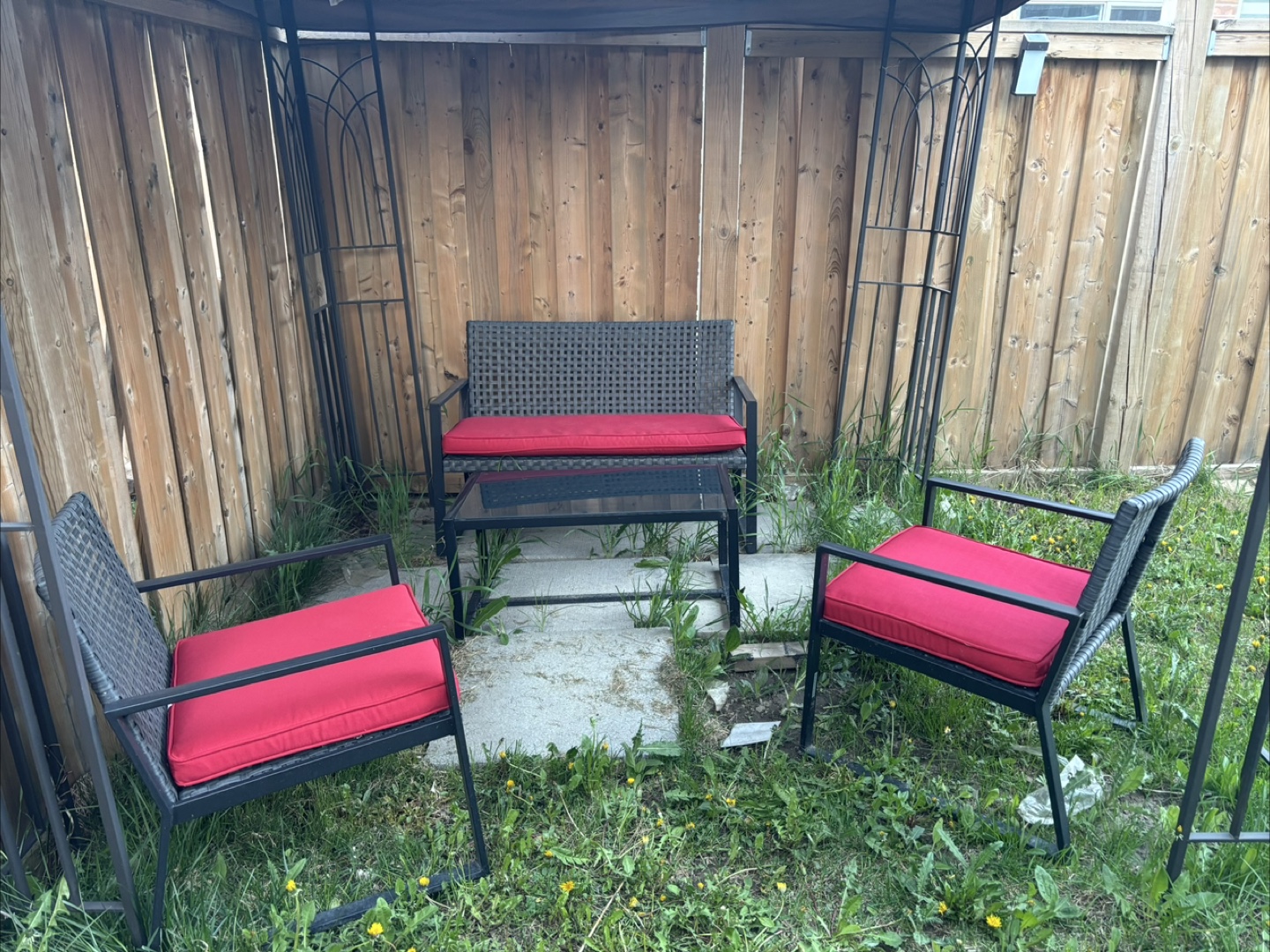 3-Piece Wicker Patio Set with Gazebo