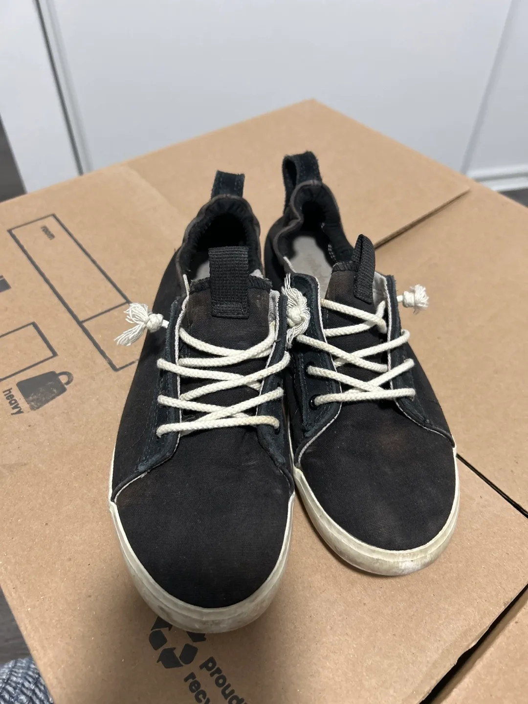 Women's Timberland A3117 Black Canvas Sneakers - Size 7 thumbnail