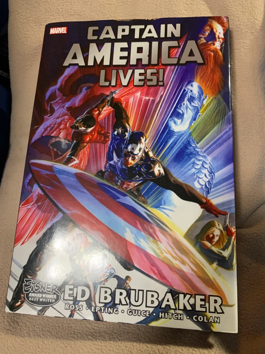 Captain America Lives! Marvel Graphic Novel thumbnail