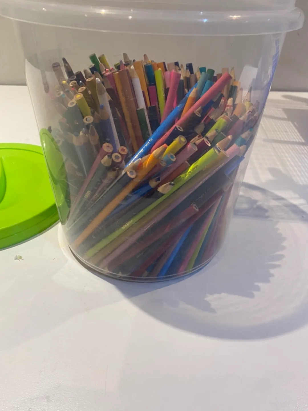 Pencil crayons thumbnail
