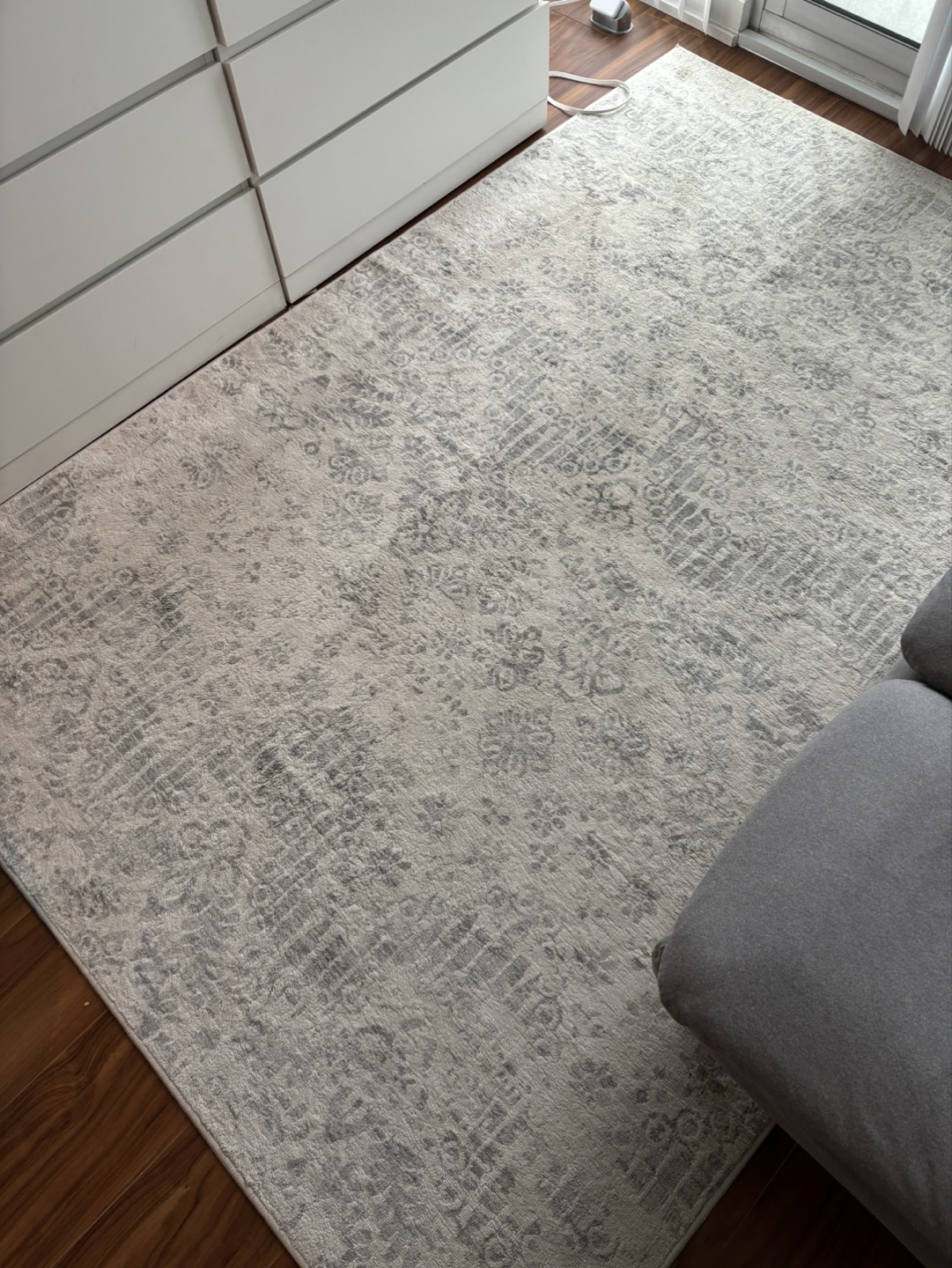Area Rug - Must go asap!