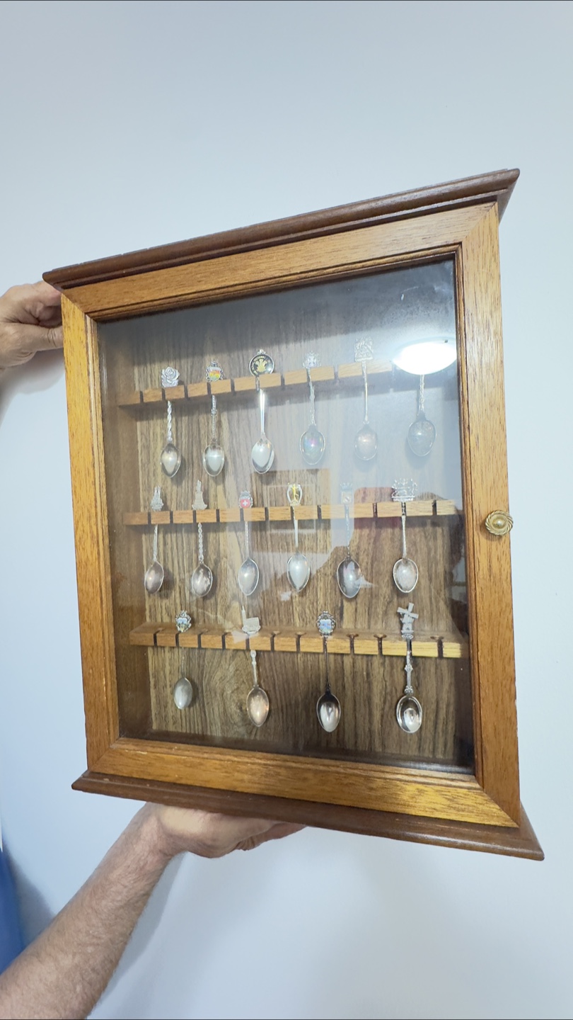 Wooden Collector's Cabinet ( spoon collector) - photo 5