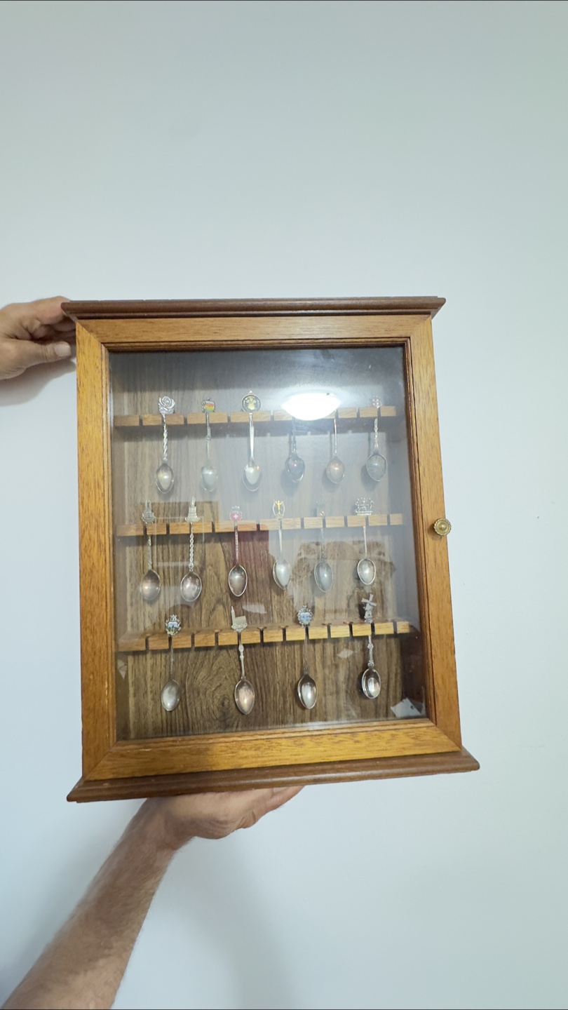 Wooden Collector's Cabinet ( spoon collector) - photo 4