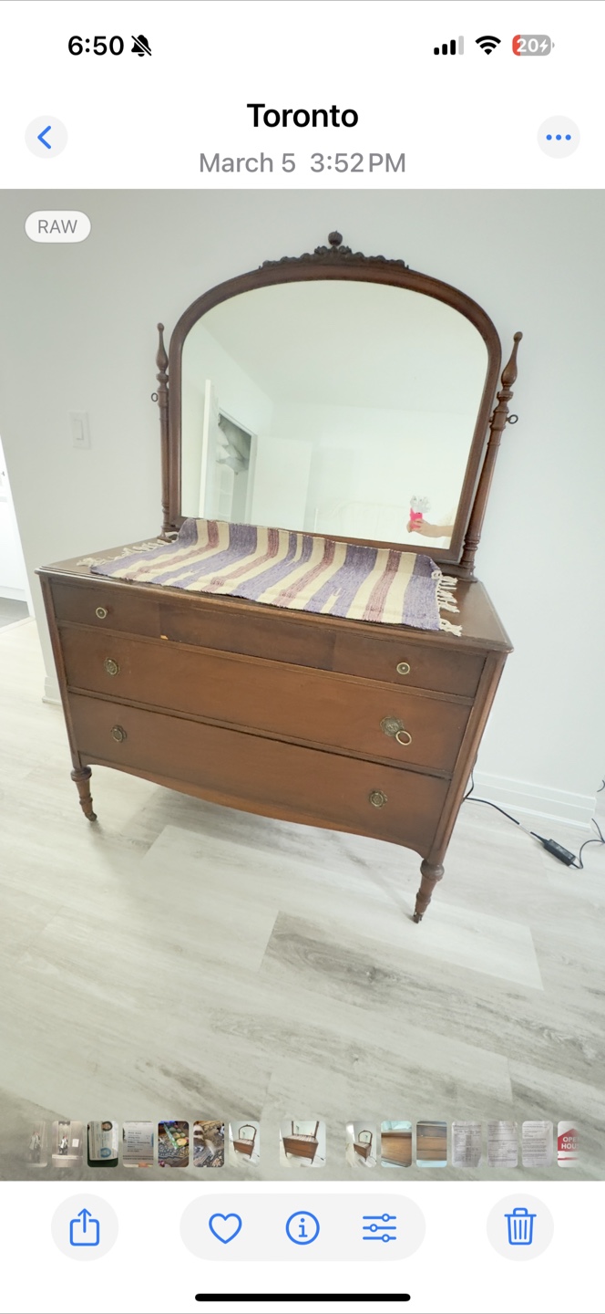 Antique Vanity / drawer with Mirror - photo 2