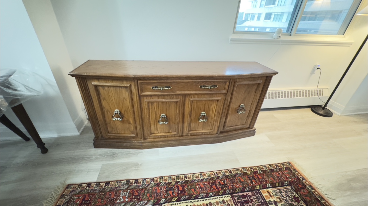 Vintage Wood Sideboard/Buffet/tv stand/ console