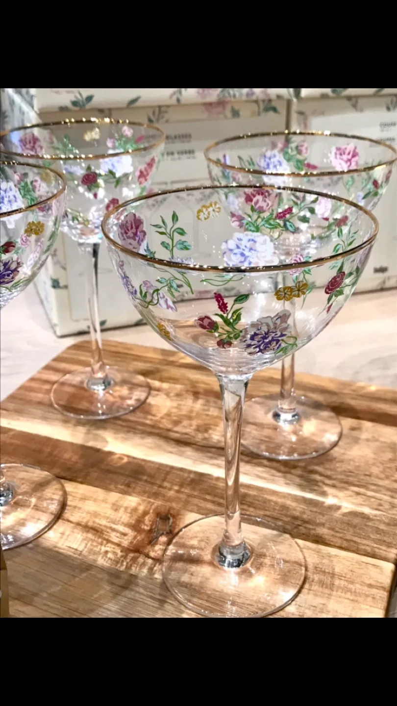 Gorgeous Floral Coupe Glass Set - Champagne, Cocktails, Dessert image indicator(5)