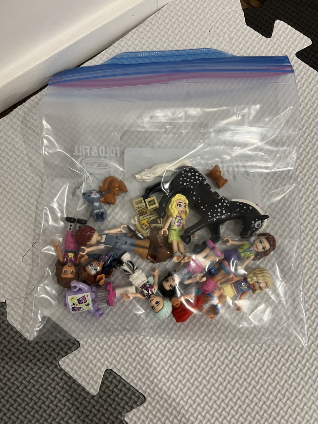 Bulk LEGO Lot: Bricks, Minifigures, and More! - photo 4