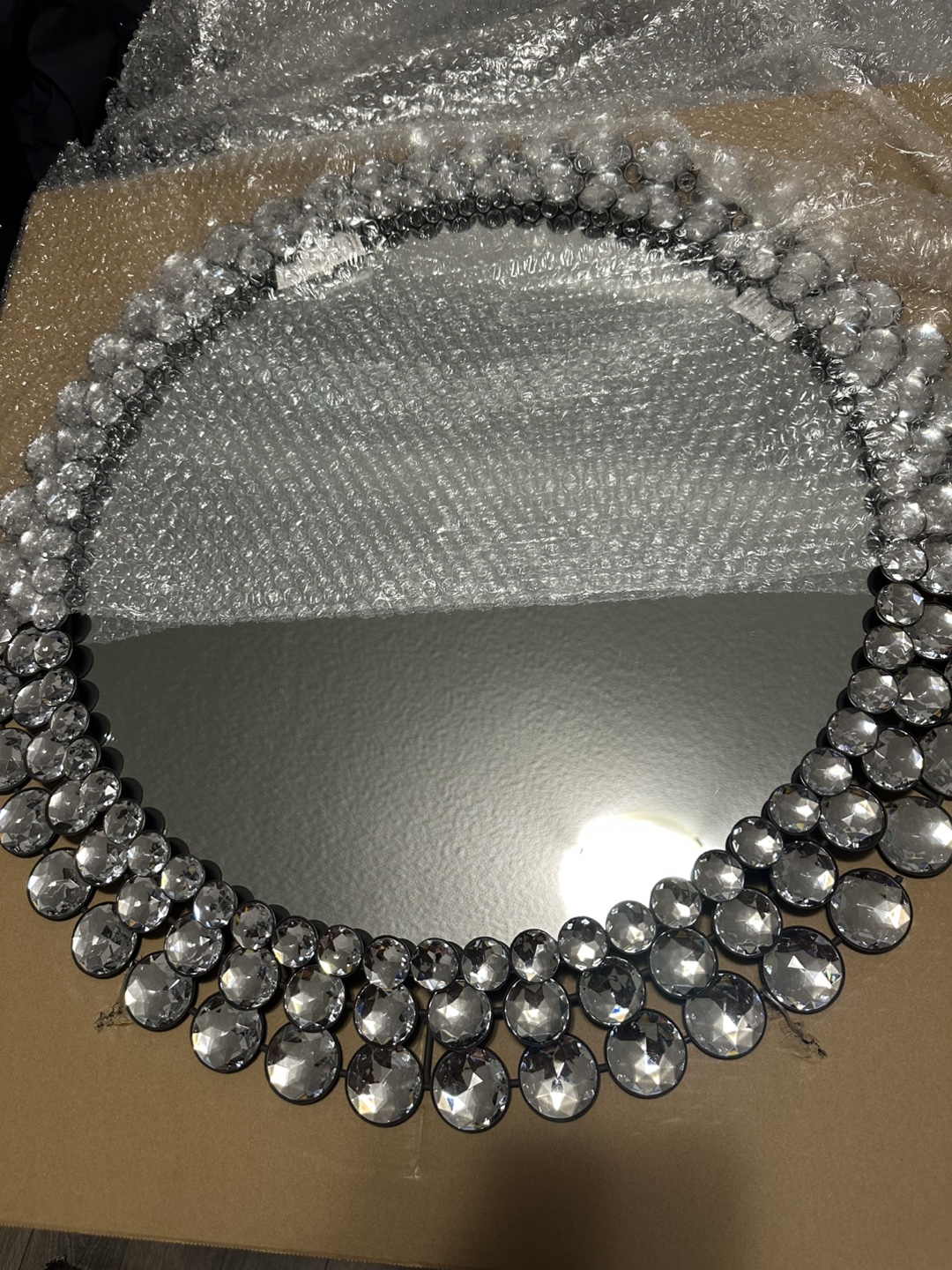 24" Round Crystal-embellished Mirror - photo 3