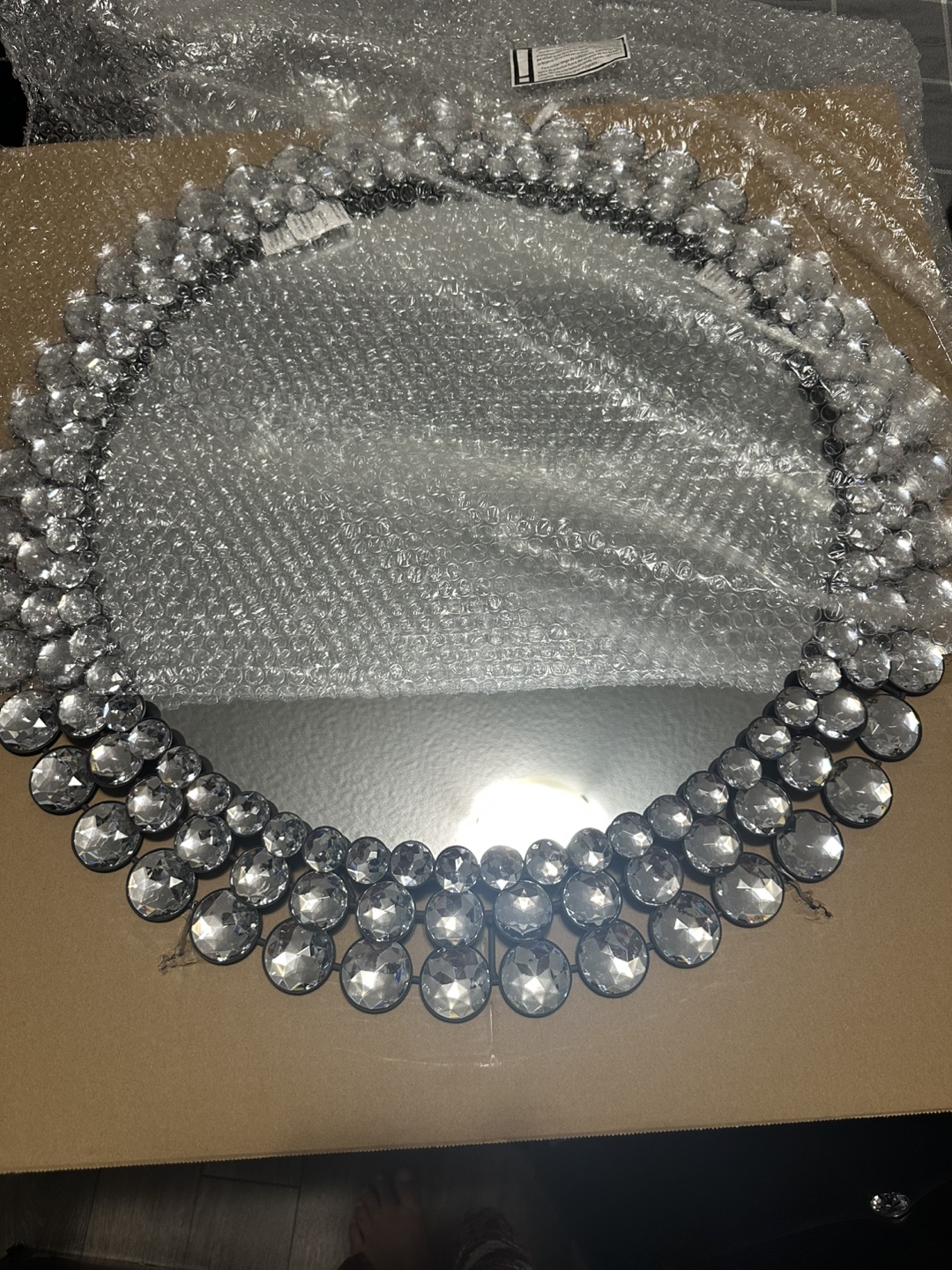 24" Round Crystal-embellished Mirror - photo 2