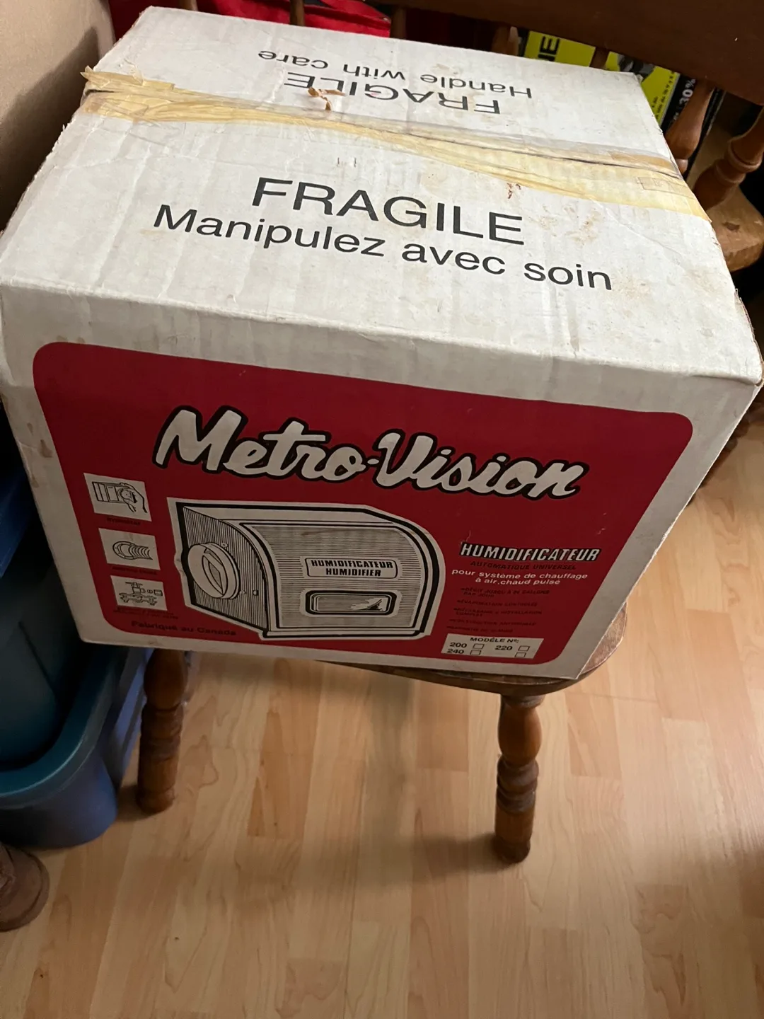 Vintage Metro-Vision Humidifier in Box image indicator(3)