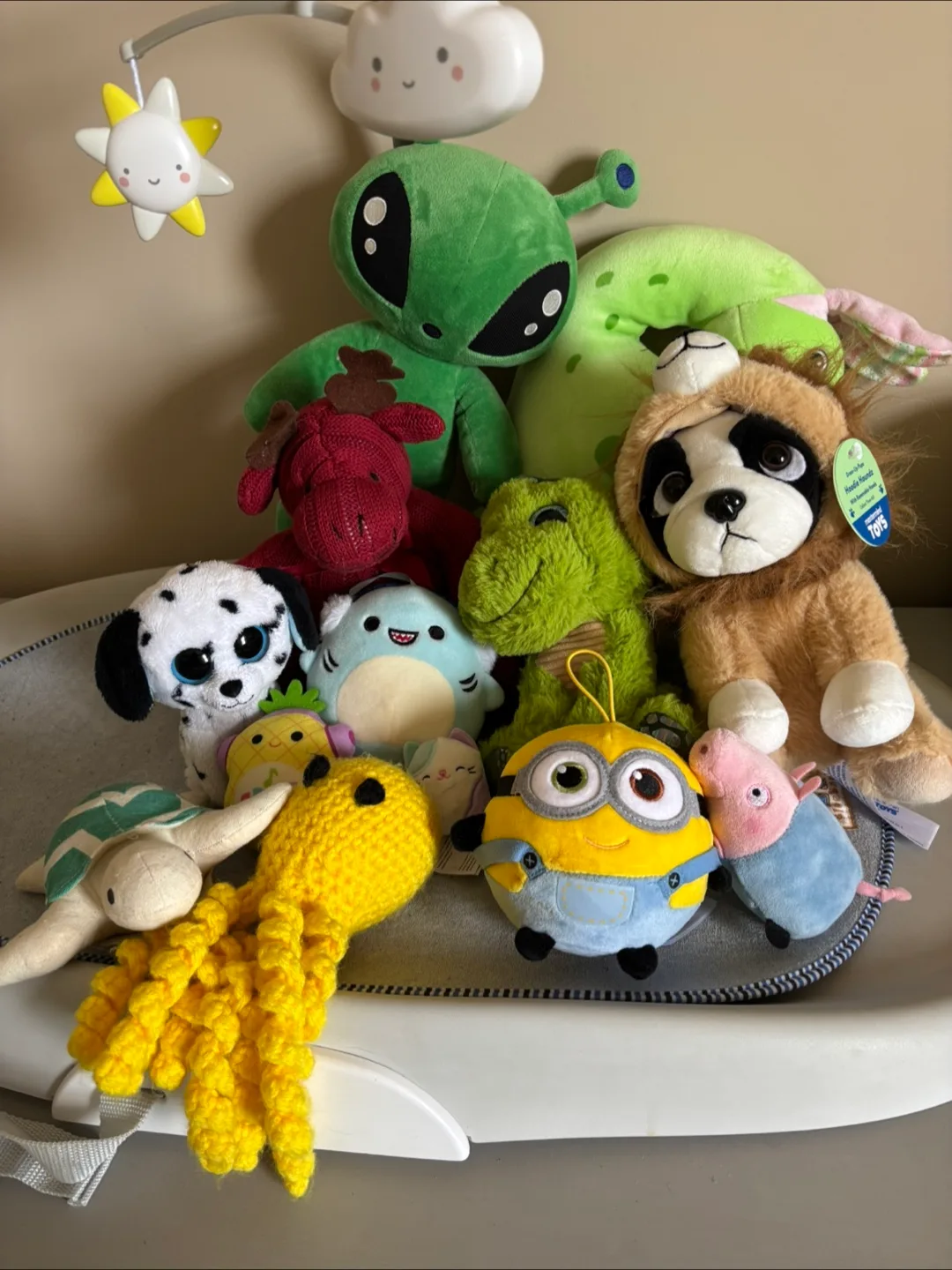 Large Bag of Stuffed Animals #freecycle thumbnail