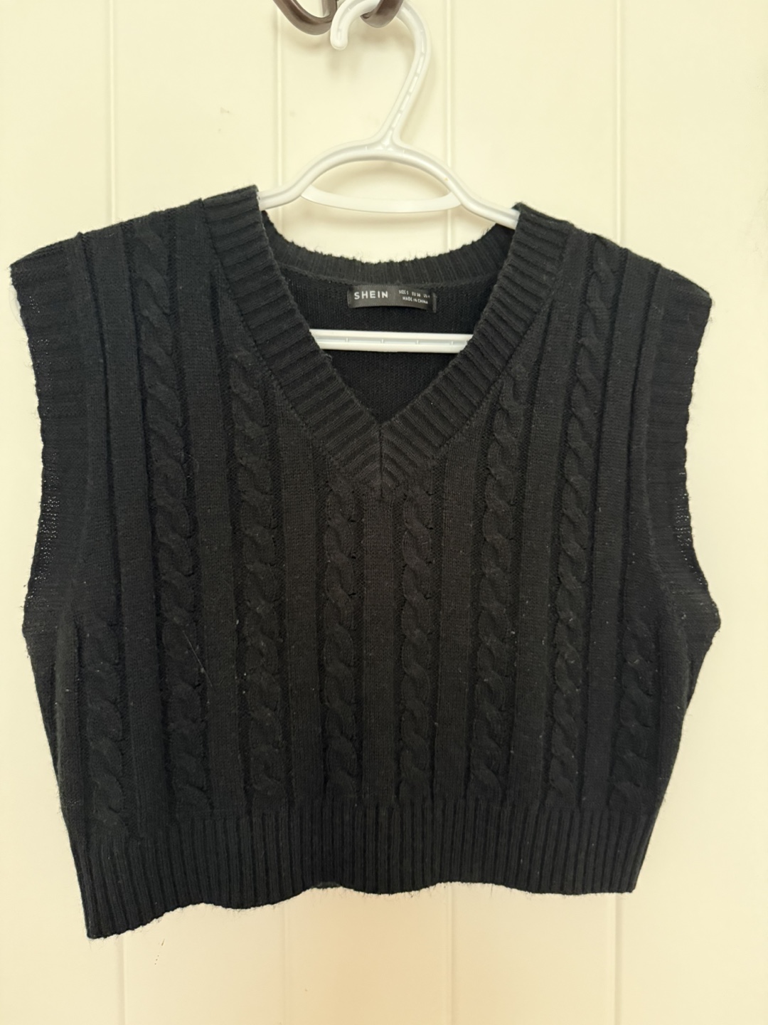 SHEIN Black Cable Knit Top