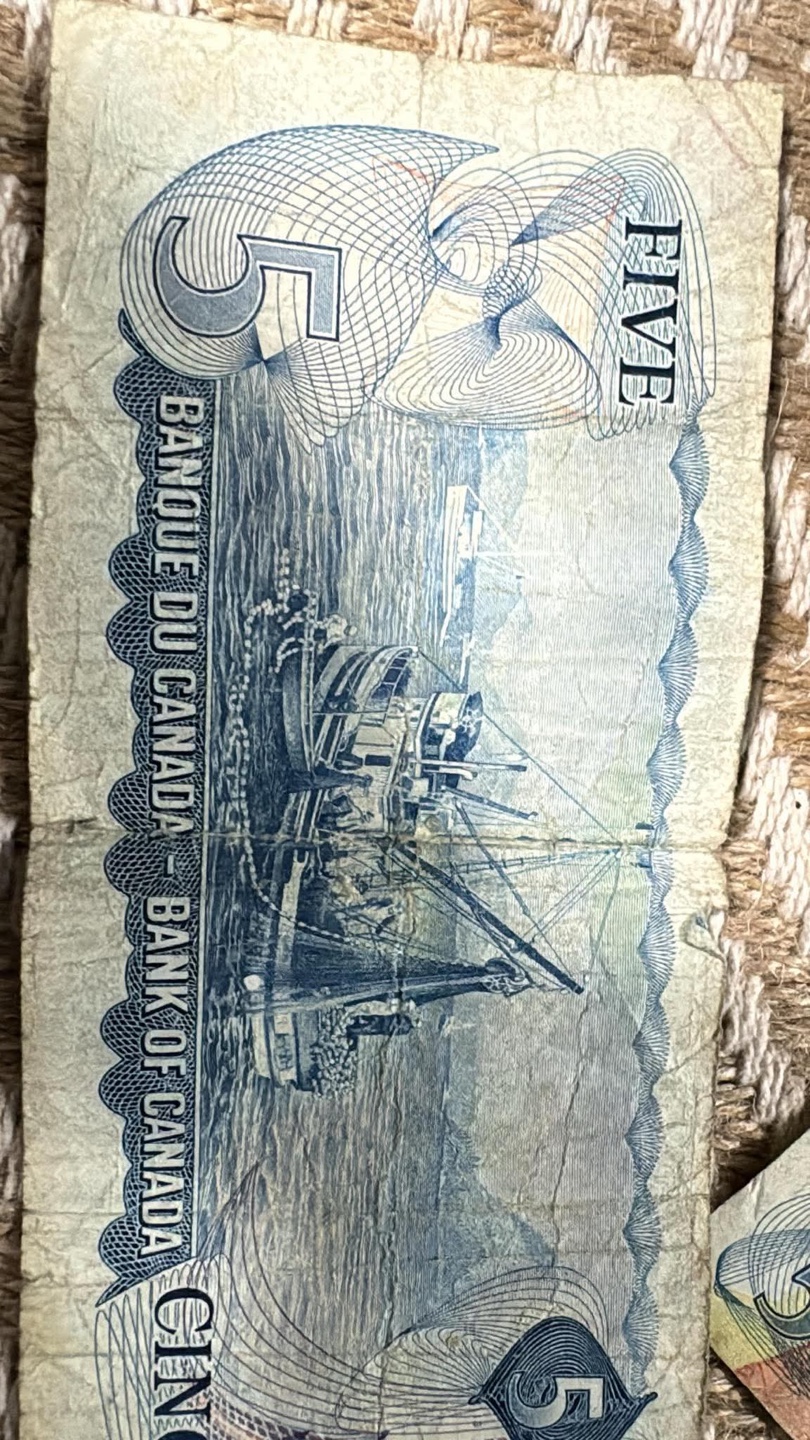 Vintage Canadian Five Dollar Bill - photo 3