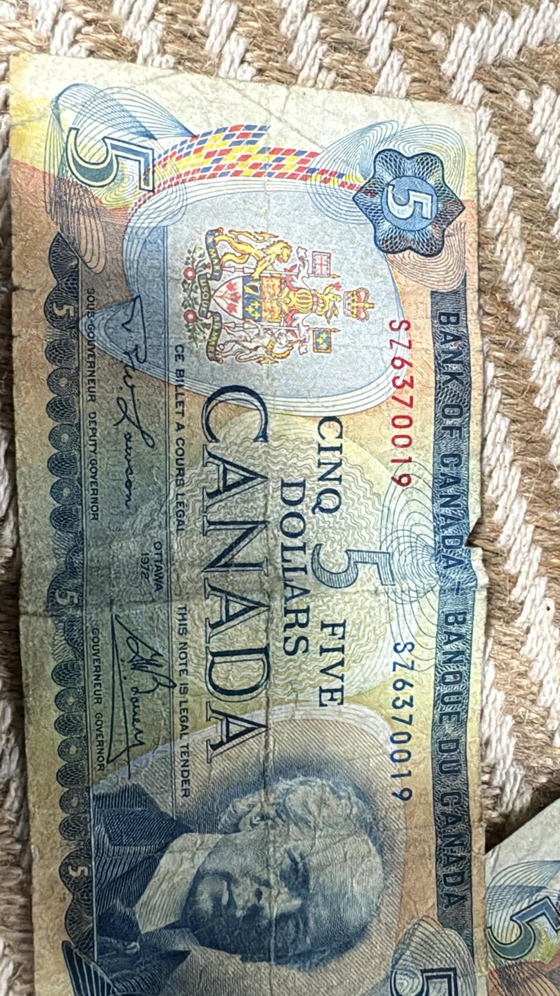 Vintage Canadian Five Dollar Bill - photo 2