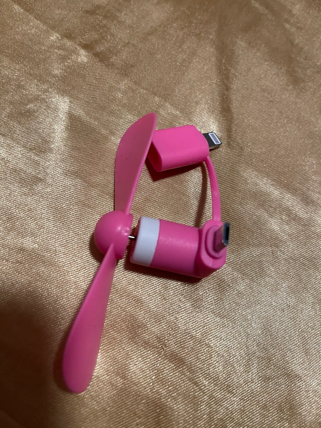 #freecycle … Pink Mini USB & iPhone Charging Fan image indicator(3)