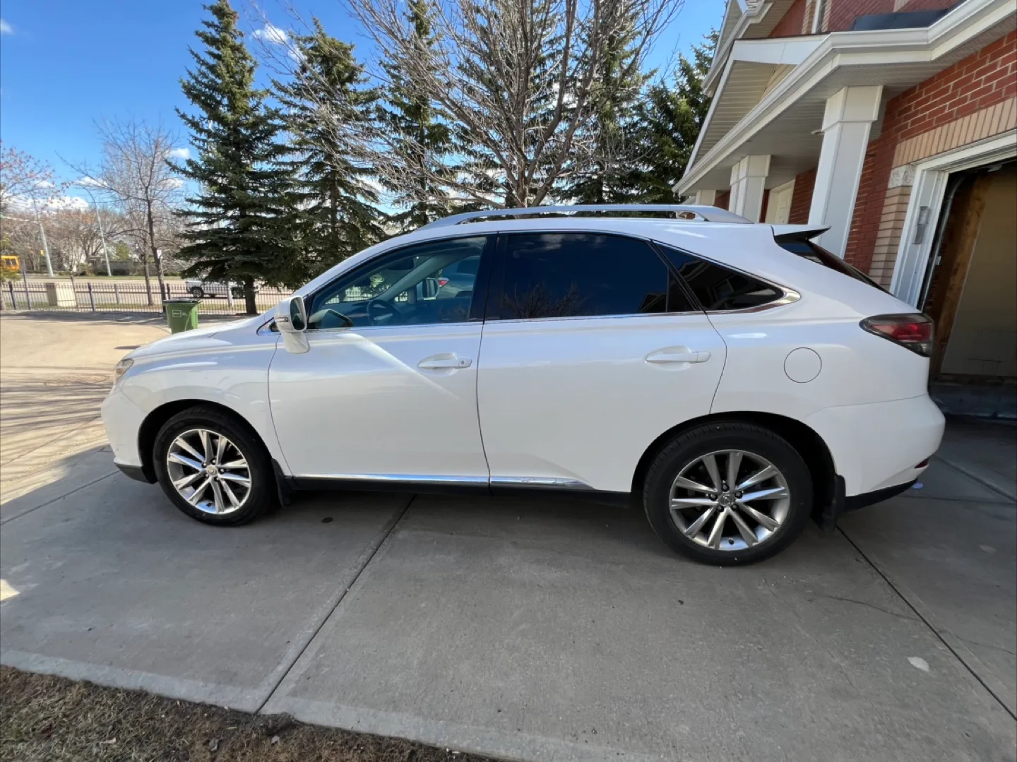 2015 Lexus RX 350 - White SUV Sport design image indicator(3)