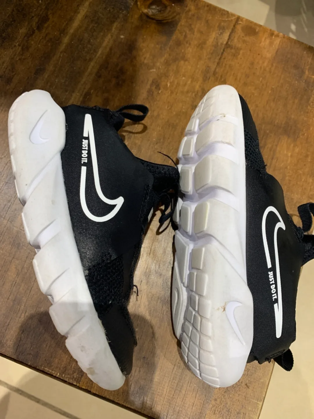 Nike Little Kids' Slip-On Shoes - Size 10C image indicator(2)