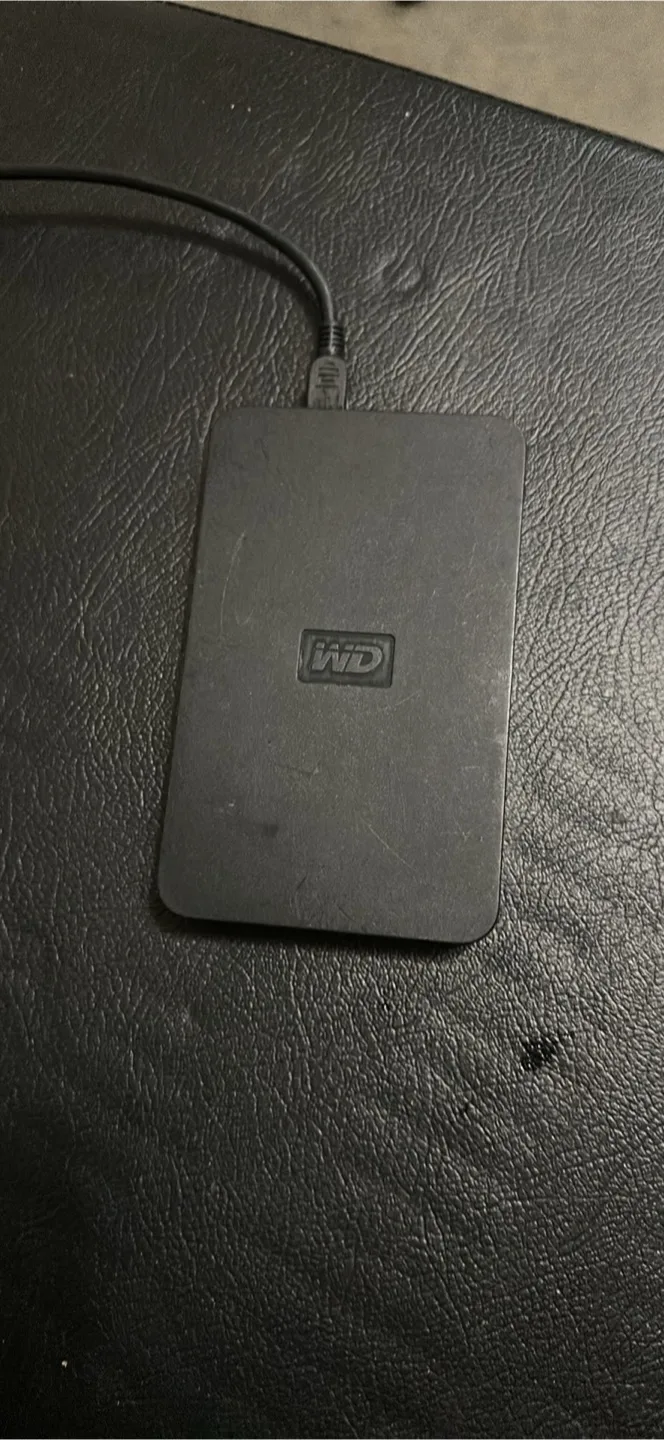 WD 1TB Portable External Hard Drive thumbnail