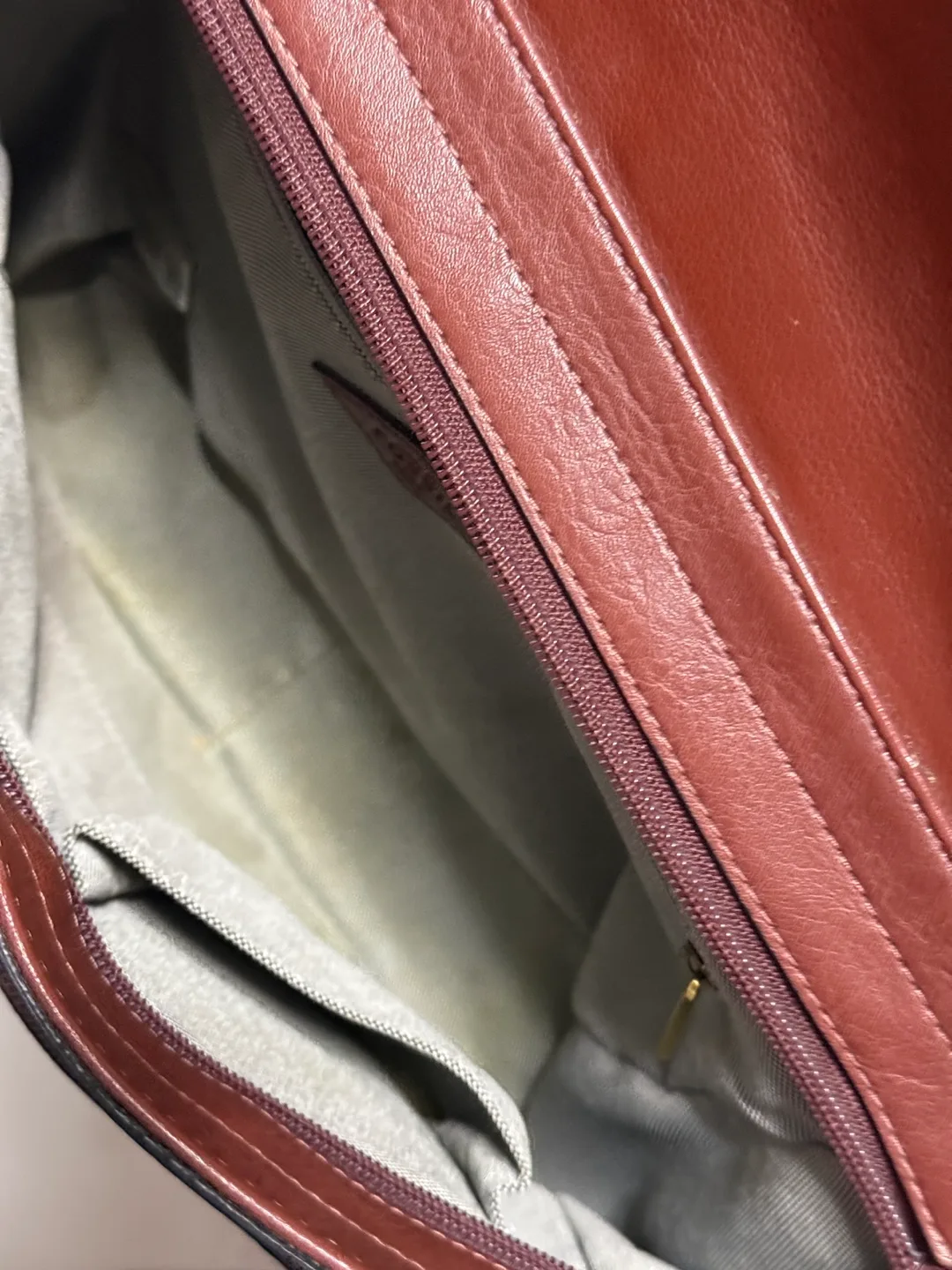 Fossil Backpack / hand bag- Brown Leather image indicator(7)