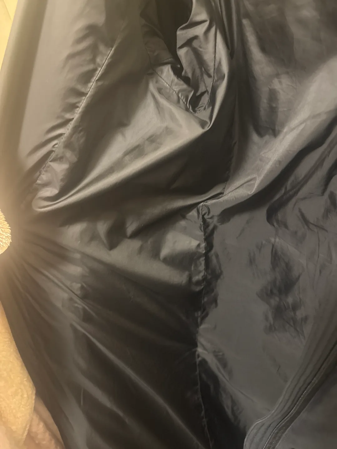 Uniqlo Women's Black Long Down Jacket - Size XL image indicator(4)