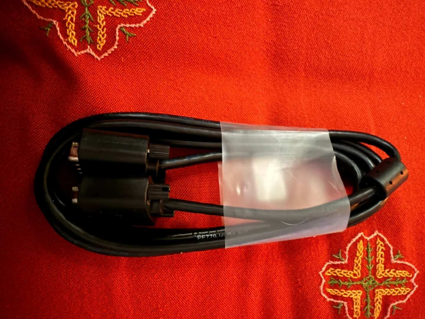 #freecycle Dual-Head VGA 5’ Cable image indicator(2)