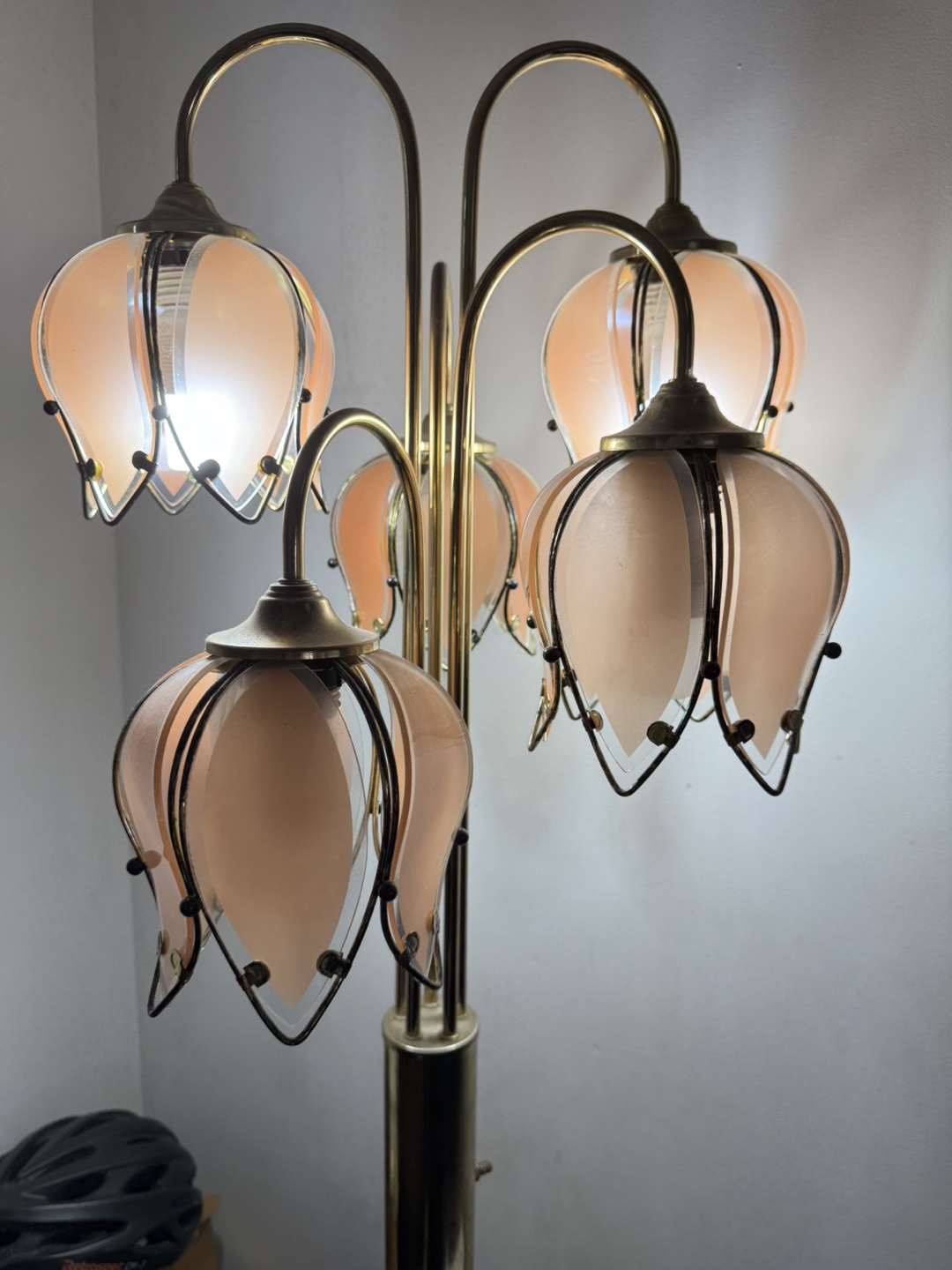 Vintage Brass 6-Light Floor Lamp with Tulip Shades - photo 5