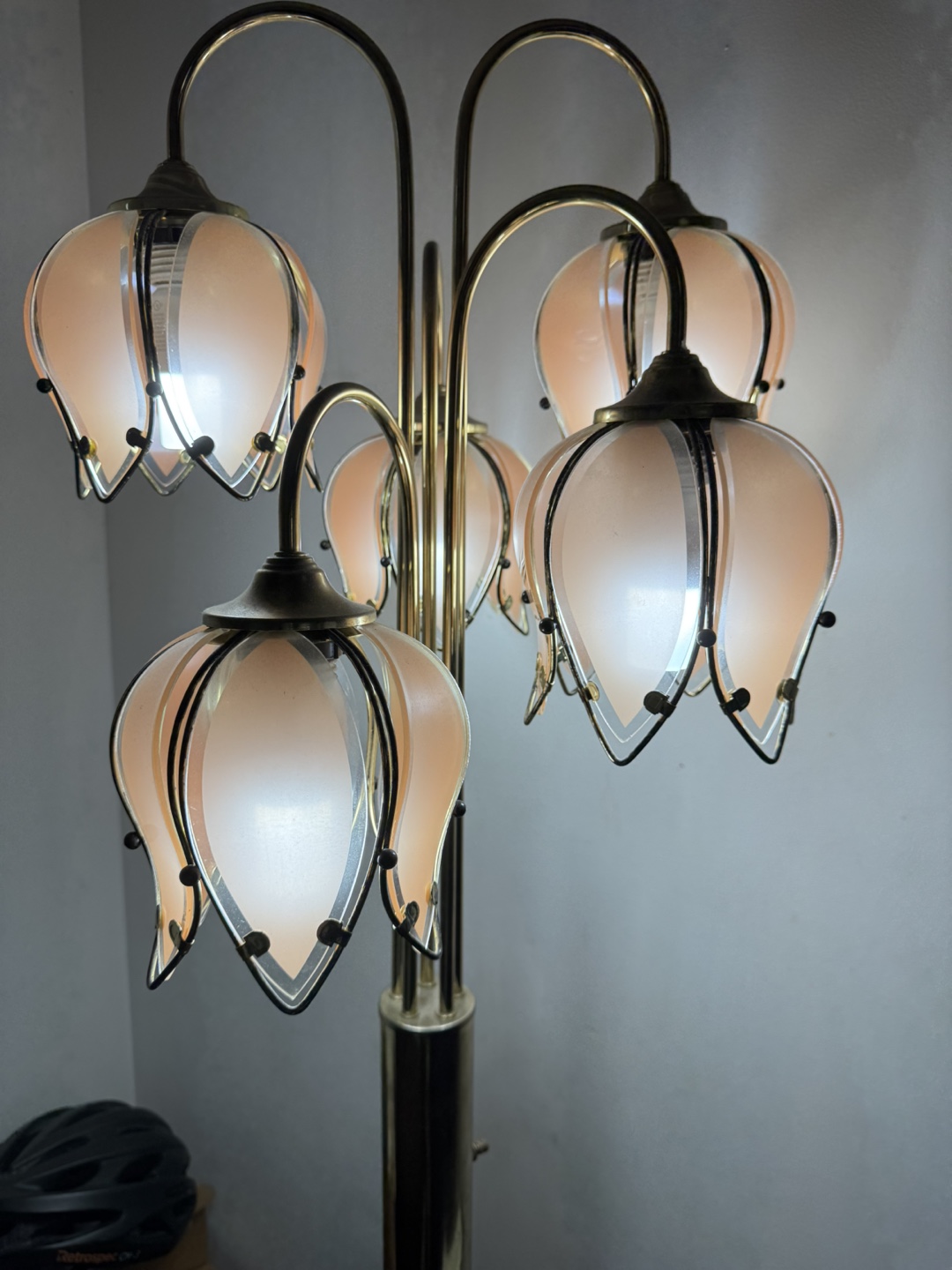Vintage Brass 6-Light Floor Lamp with Tulip Shades - photo 4