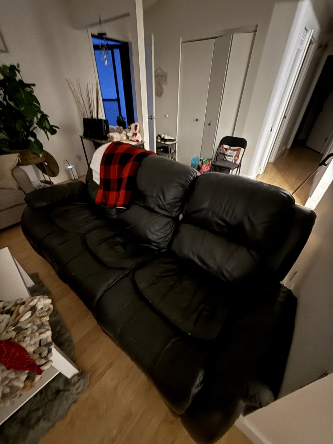 Black Leather Recliner Sofa - photo 2