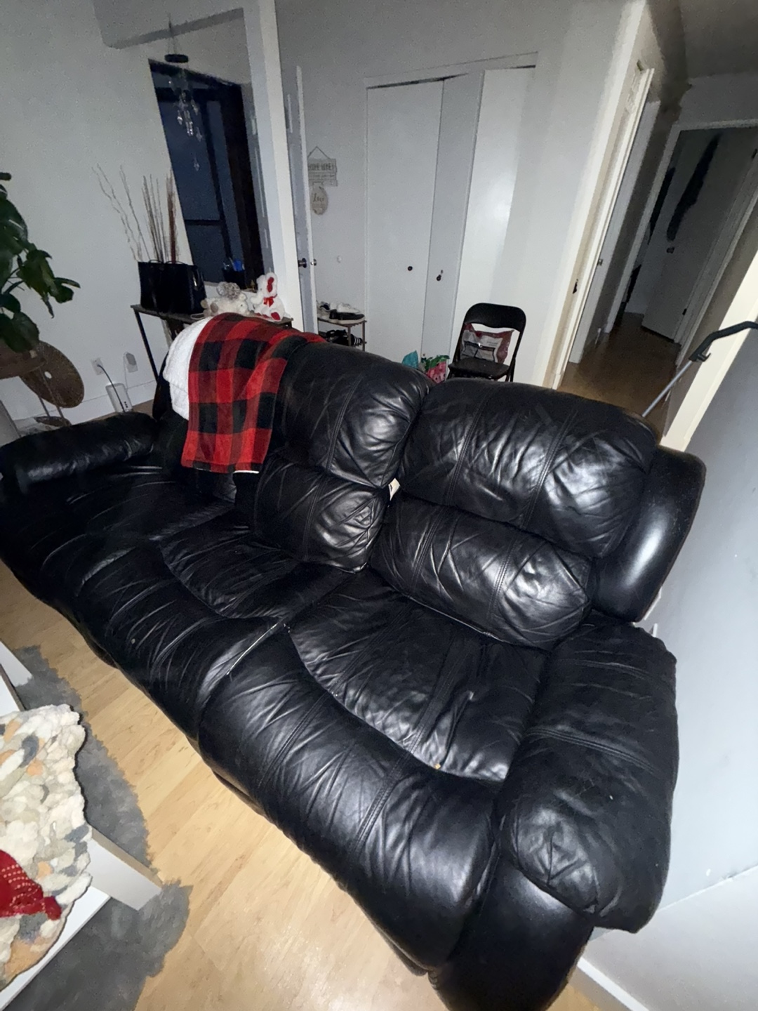Black Leather Recliner Sofa