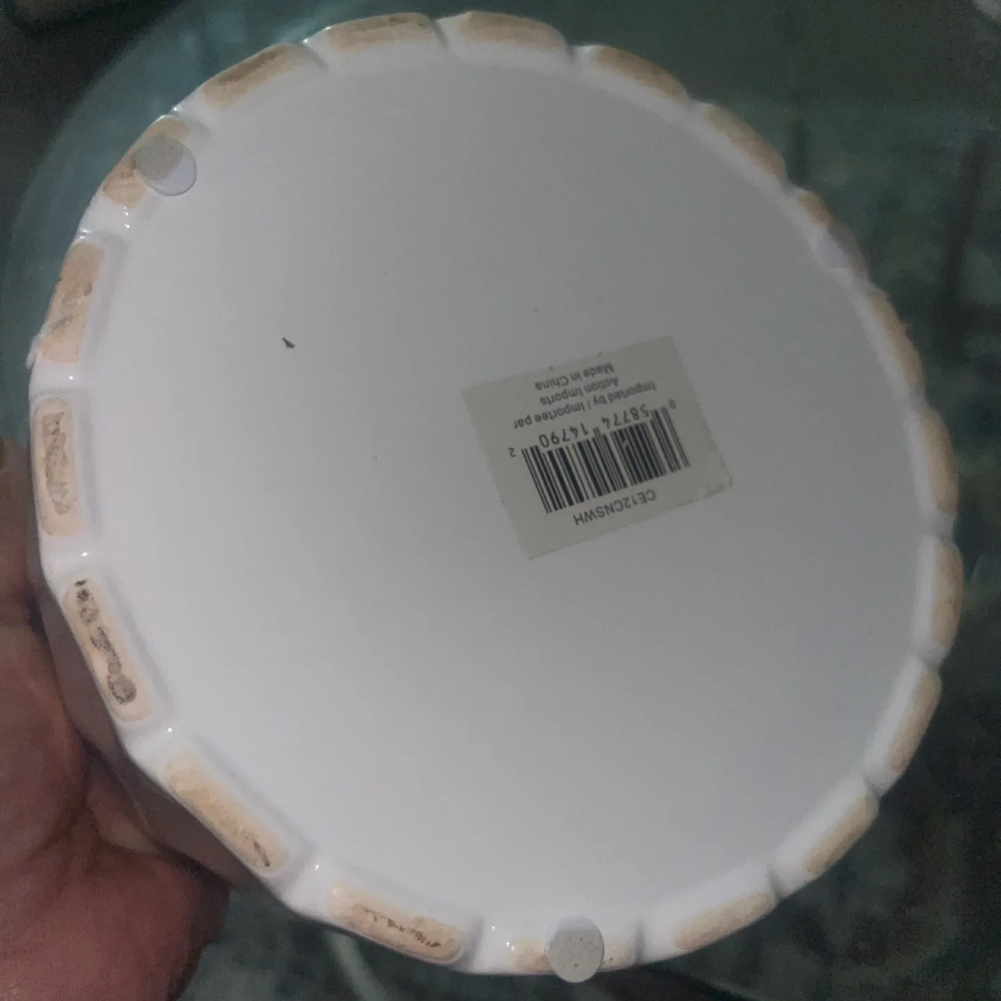 White Ceramic Vase/planter image indicator(3)