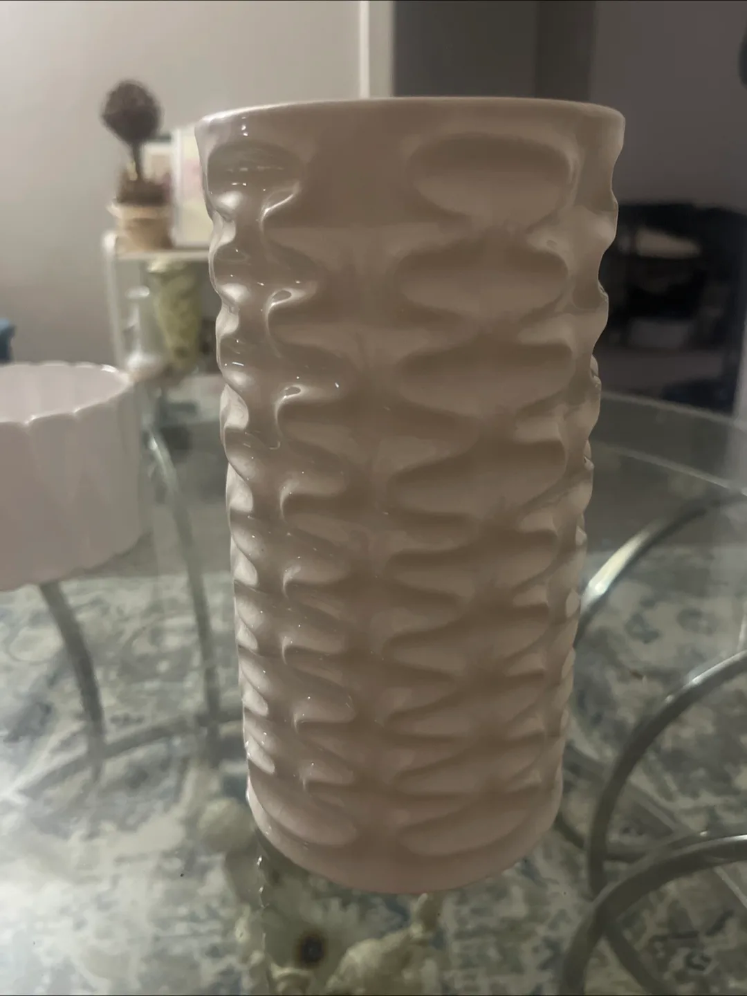 White Ceramic candle holder with Textured Design image indicator(2)