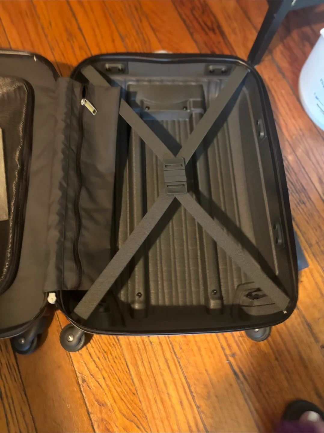 Samsonite Omni PC Spinner Carry-on Suitcase image indicator(4)