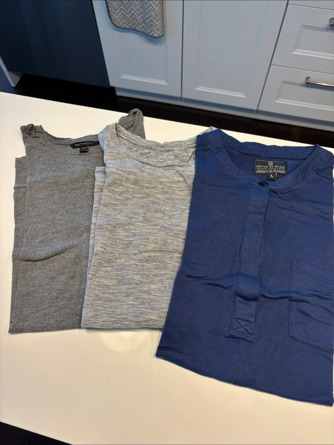 Free bundle: women’s tops & jacket image indicator(4)