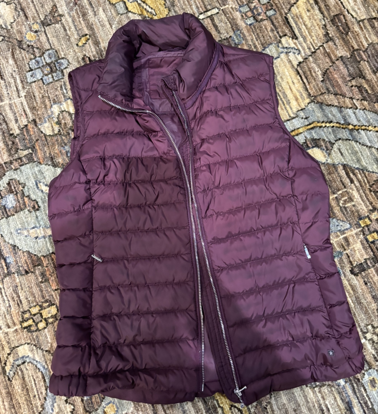 Massimo Dutti Women's Maroon Vest